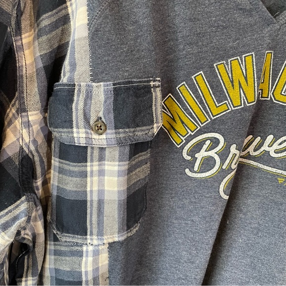 Reworked Milwaukee Brewers Flannel Upcycle Shirt Oversized unisex up to size XL - Picture 5 of 6